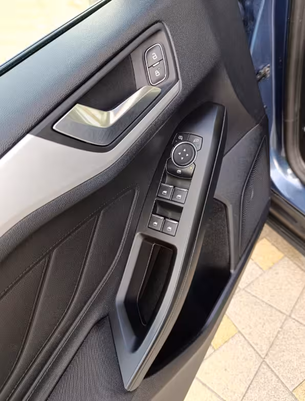 Ford Focus Mk4 1.0 EcoBoost Trend Edition 2019 – Foto 12