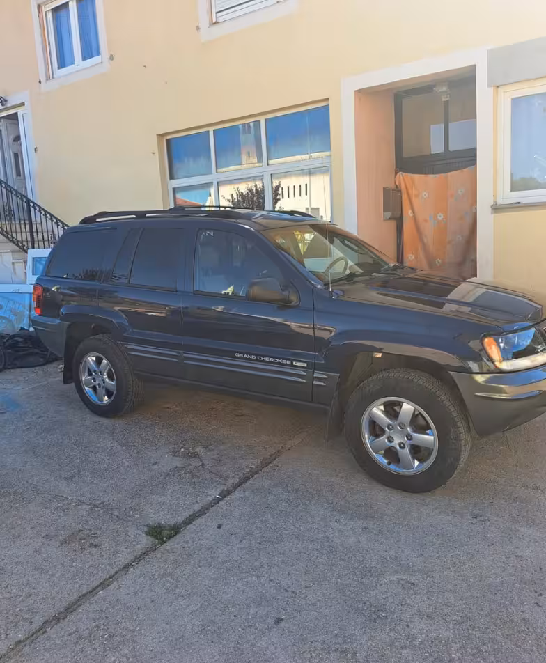 Jeep Grand Cherokee 2004 – Jeep Grand Cherokee 4.0 Columbia Edition