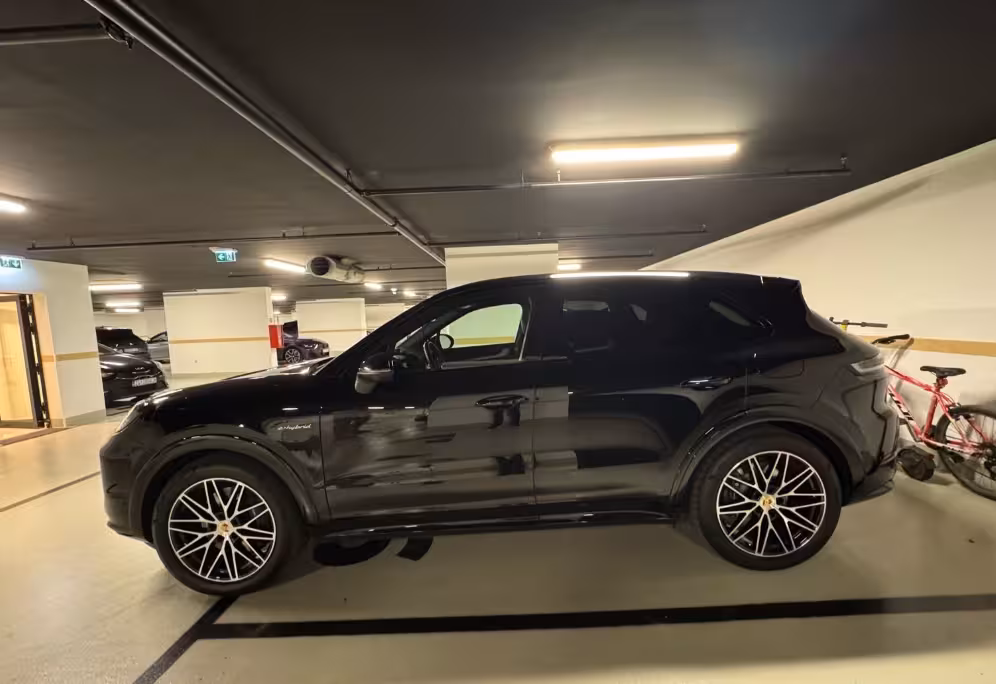 Porsche Cayenne E-Hybrid 2024 – fotografija 6