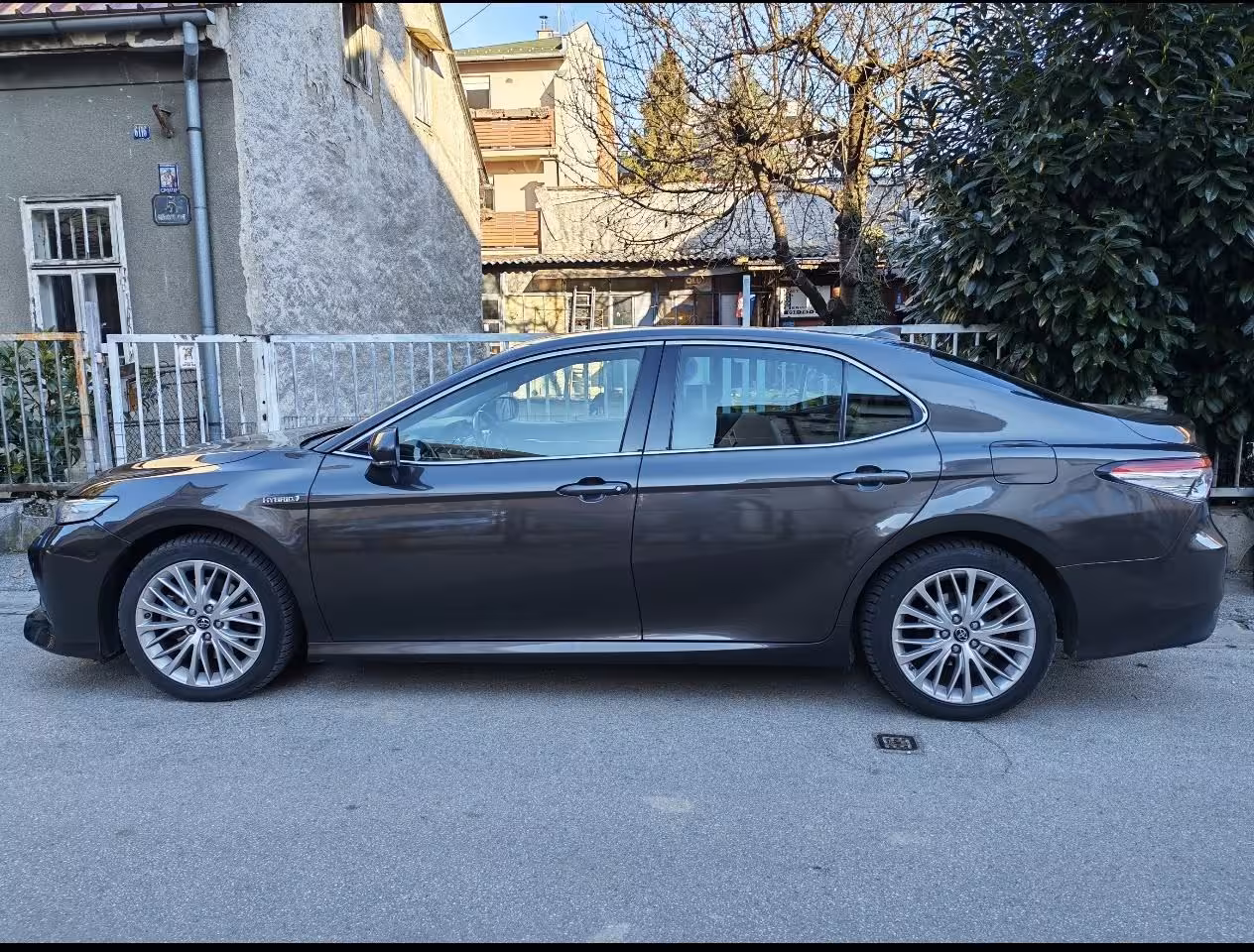 Toyota Camry 2020 – Toyota Camry 2.5 Hybrid Executive